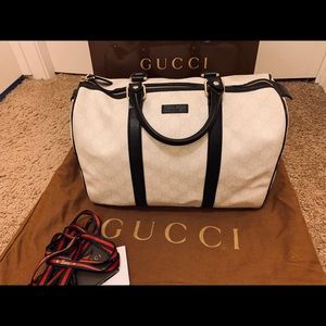 ***SOLD*** Authentic Gucci GG Supreme Boston Bag
